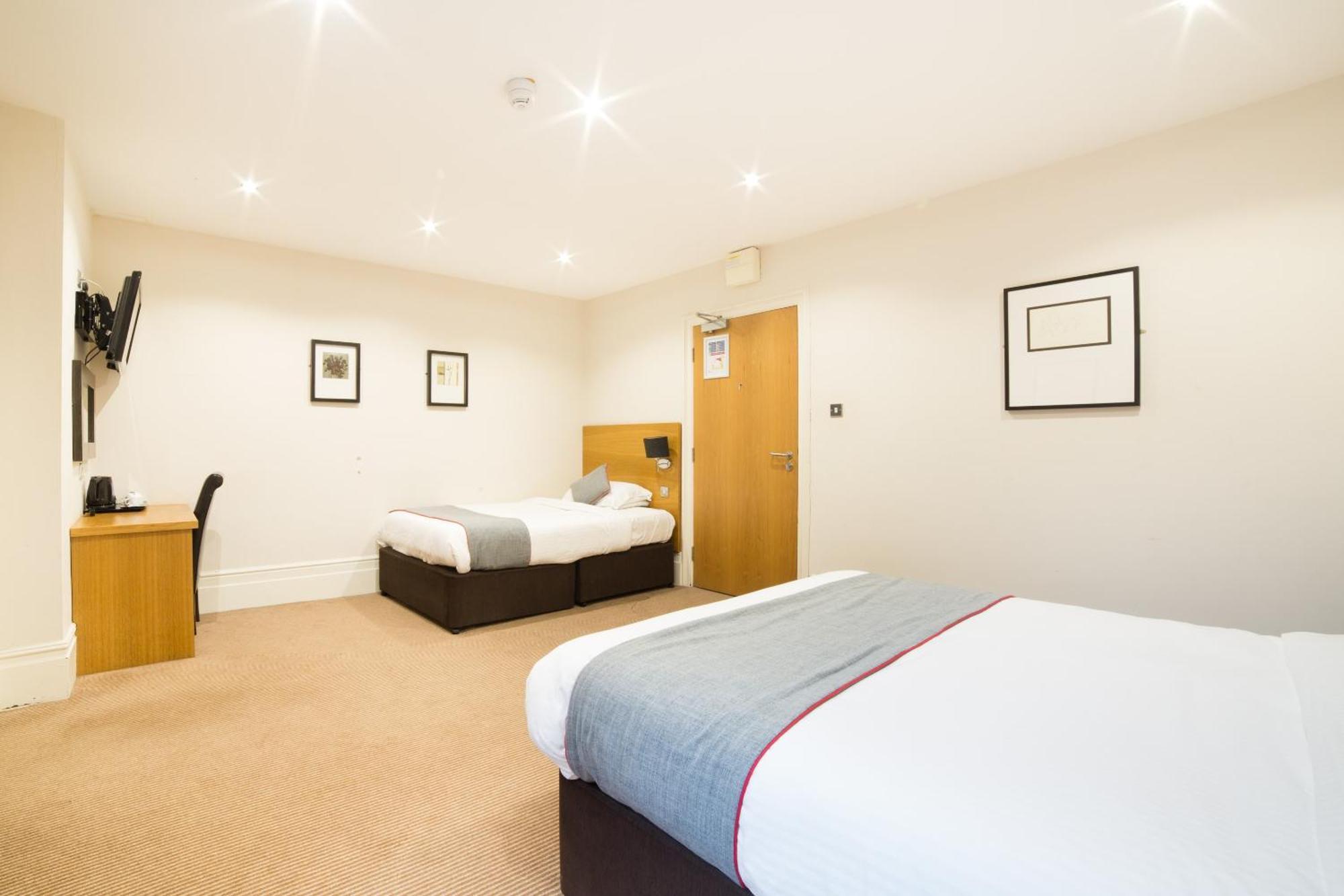 Oyo Imperial Hotel Barrow-in-Furness Exterior foto